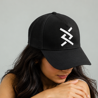 Monochrome Knot Trucker